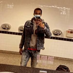 Meet your Posher, Deanthony